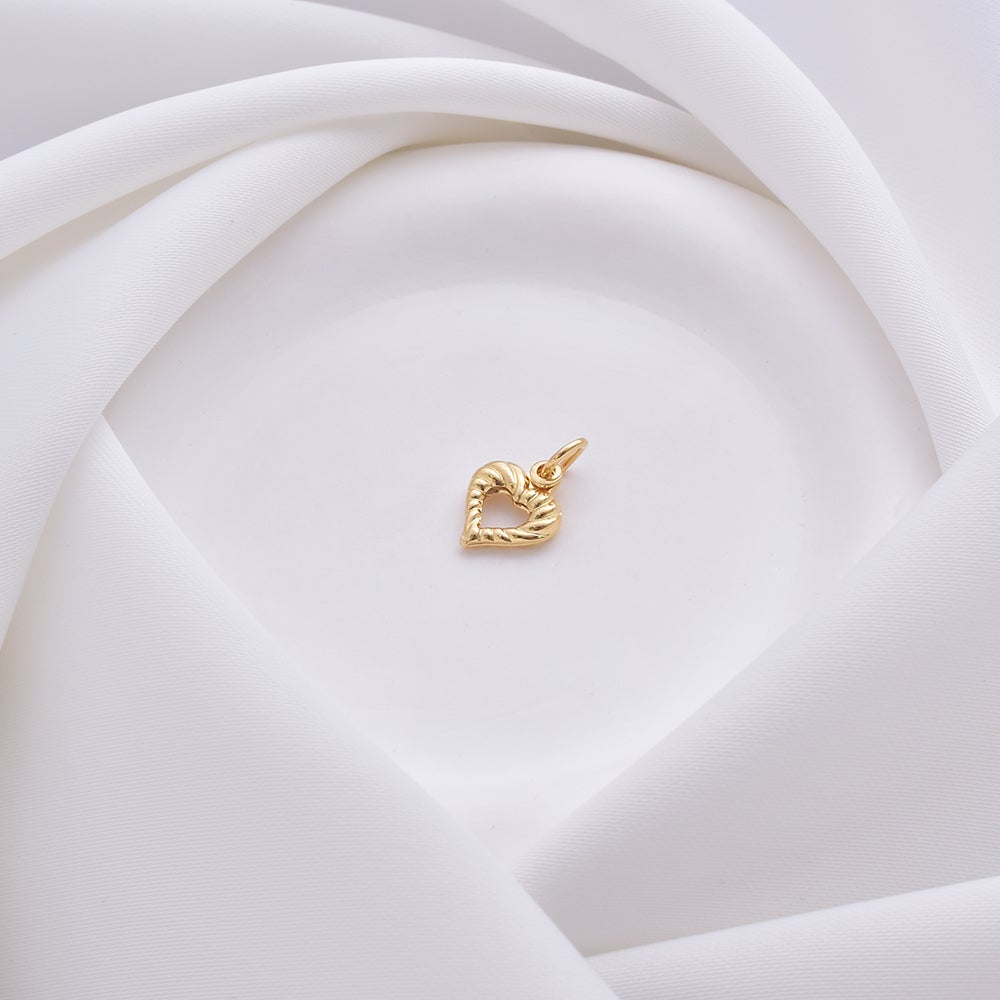Twisted Heart Charm - 18K Gold Filled