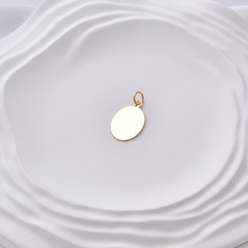 Oval Charm Pendant - 18K Gold Filled
