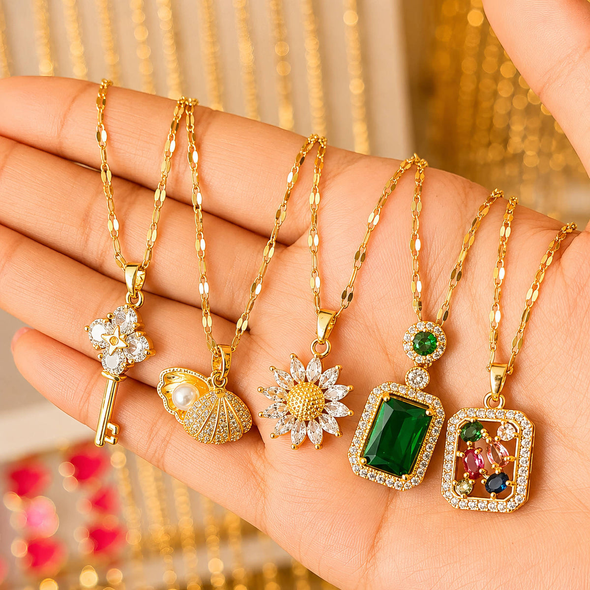 Flower PVD Gold-Plated Brass Necklace - Crystallic