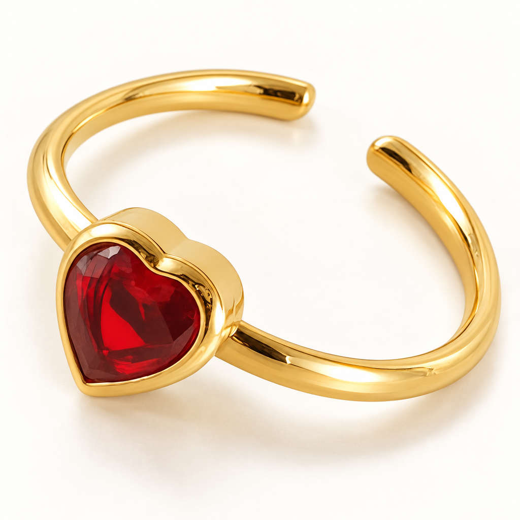 Mara Heart Ring – individual close-up showing design details