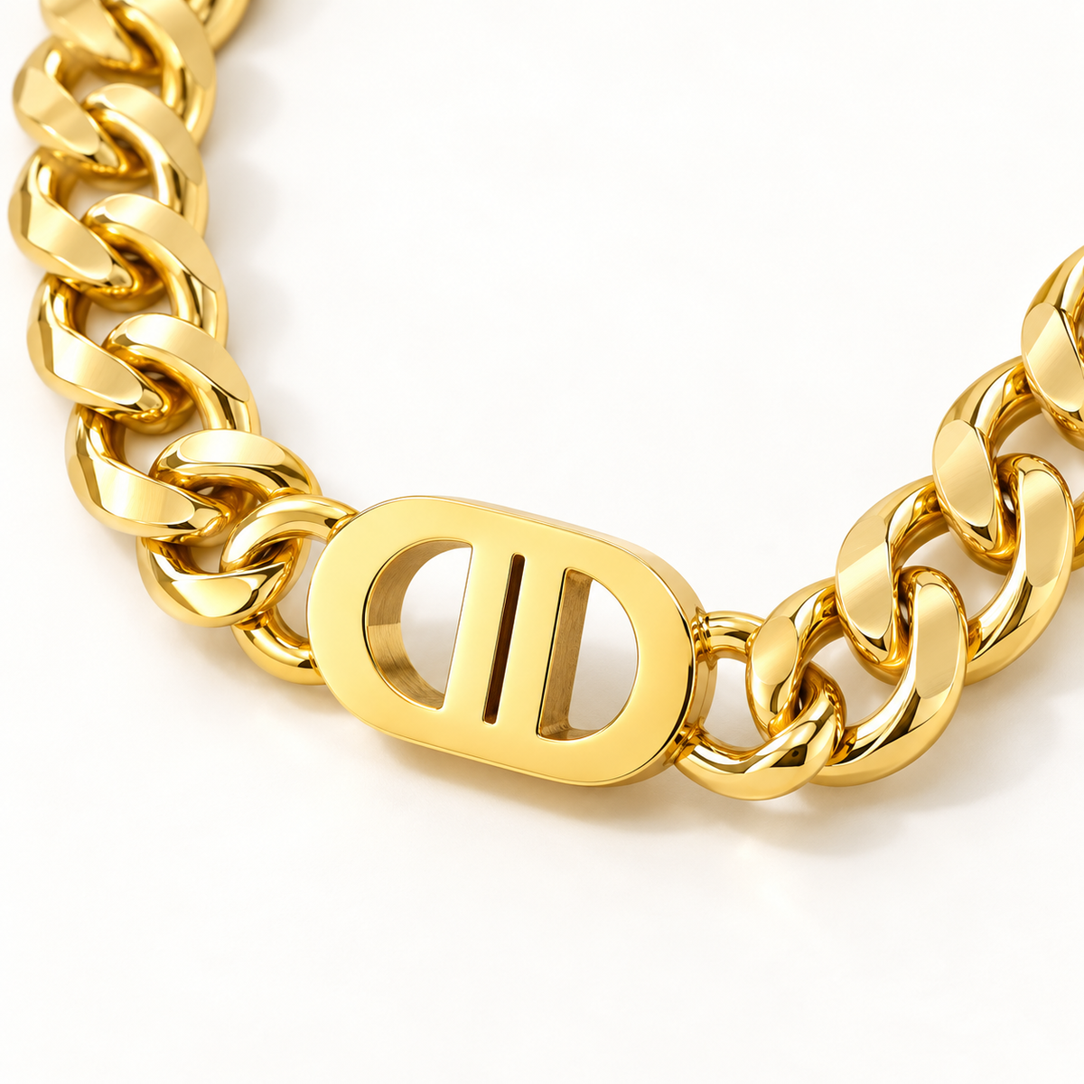 Elara Necklace – individual close-up showing design details