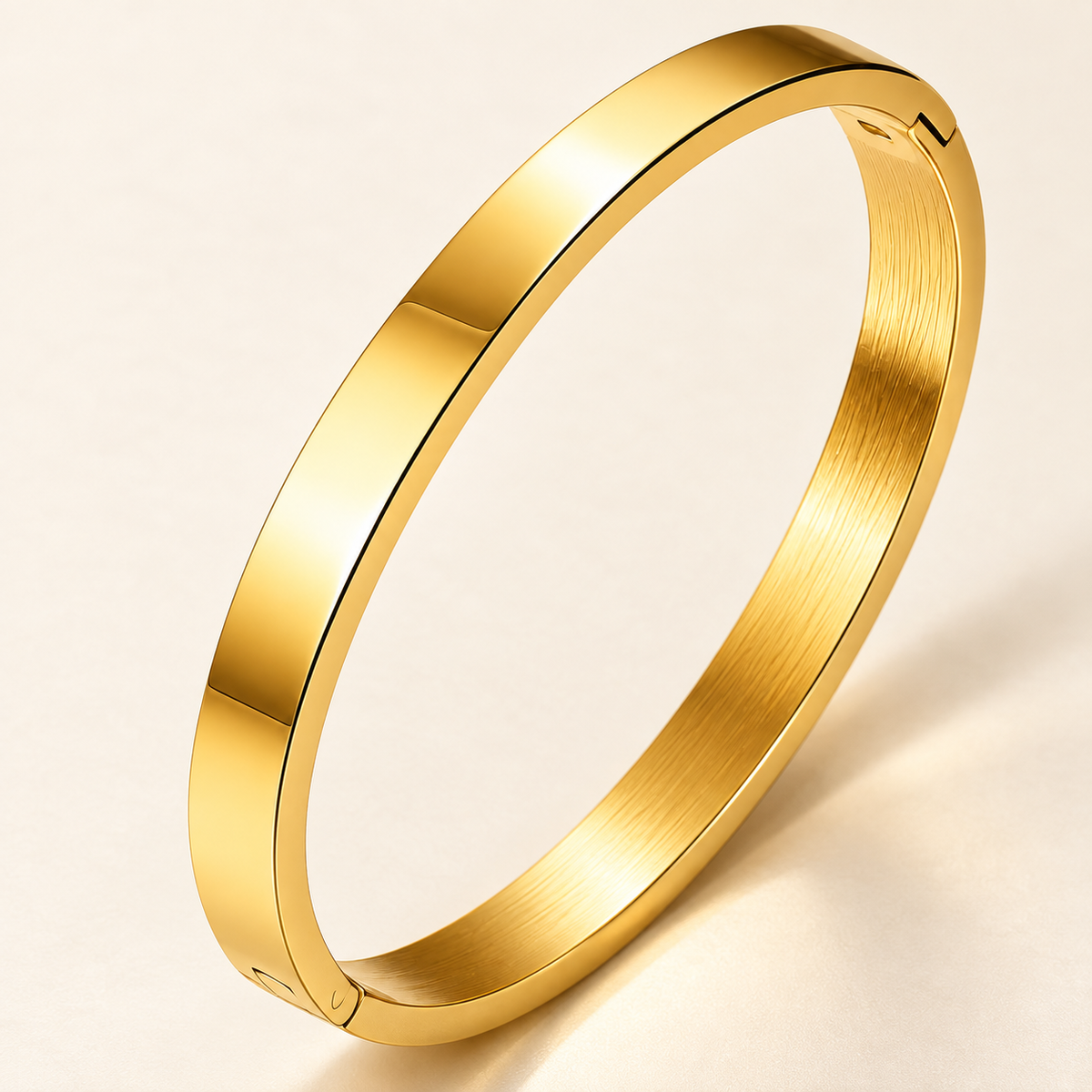 Giselle Bracelet — close-up of the design and finish