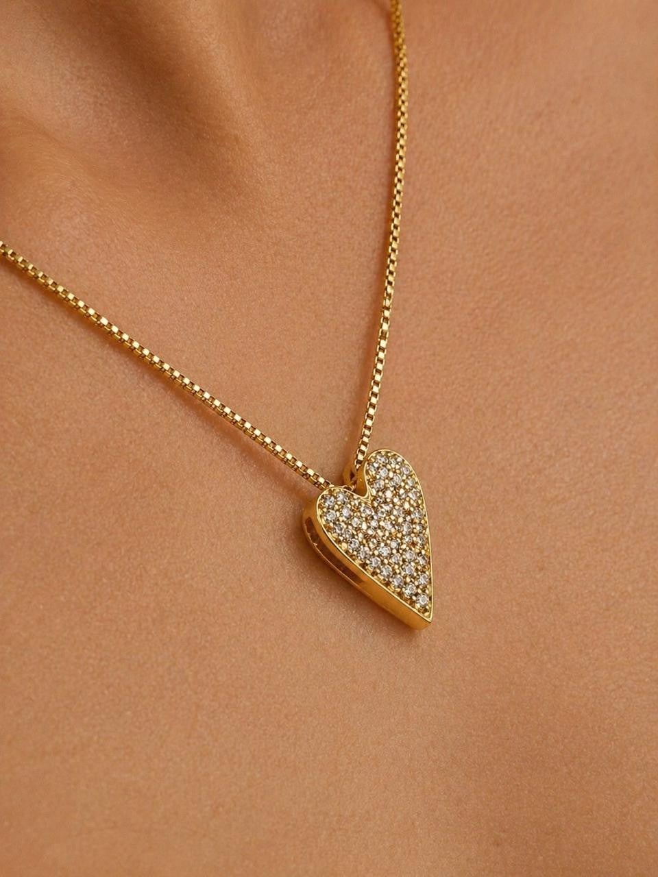 White Stone Heart Pendant Necklace – Gold Plated — original product photo 2