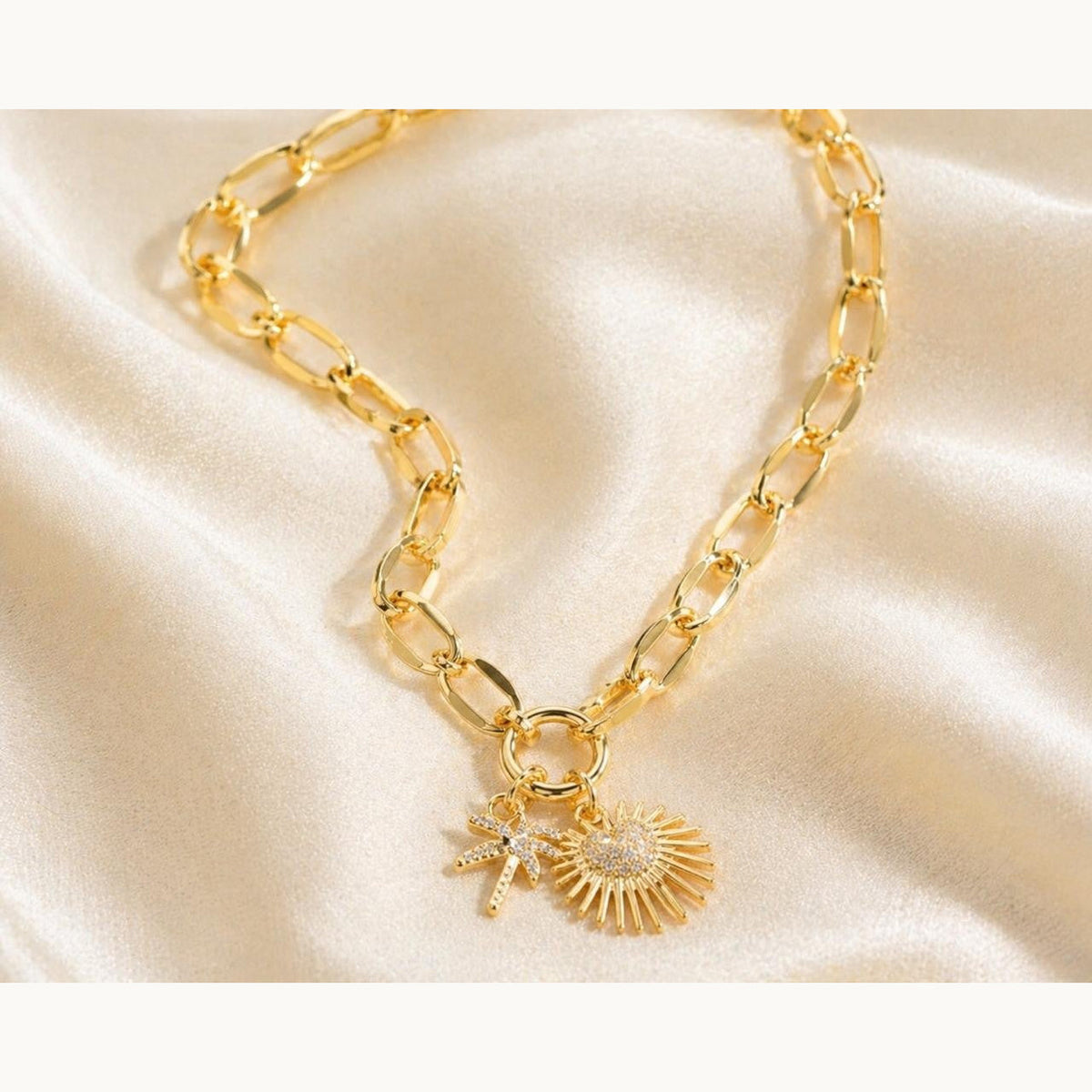 Sun & Palm Tree Paperclip Necklace – Gold Plated — original product photo 4