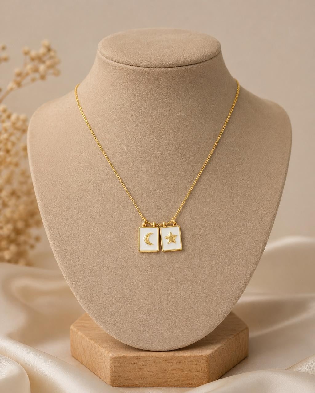 Moon & Star Adjustable Bolo Necklace – Gold Plated — original product photo 4