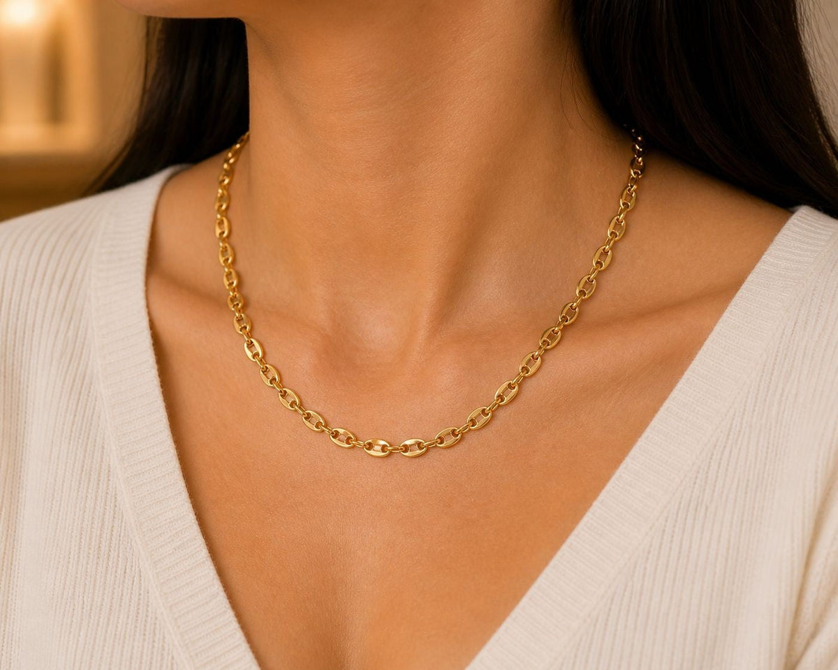 Textured Mariner Link Chain Necklace – Gold Plated — original product photo 4