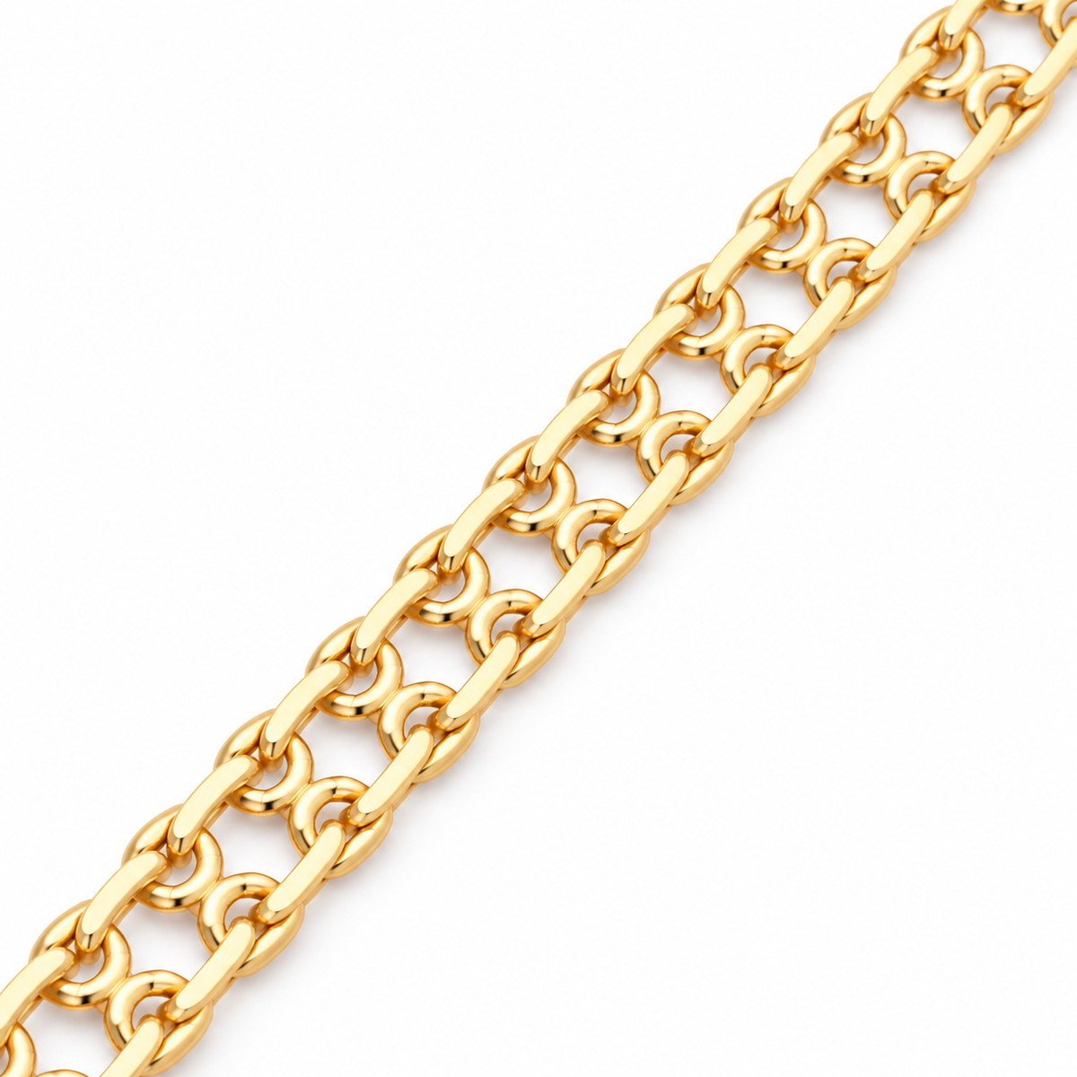 Cadena caballero de oro laminado 18K tipo eslabón – 24 pulgadas — Close up · uniform white background