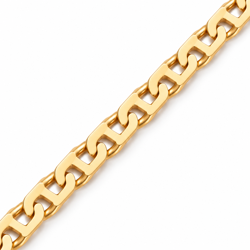 Figaro Chain Necklace - 18K Gold Filled — Close up · uniform white background