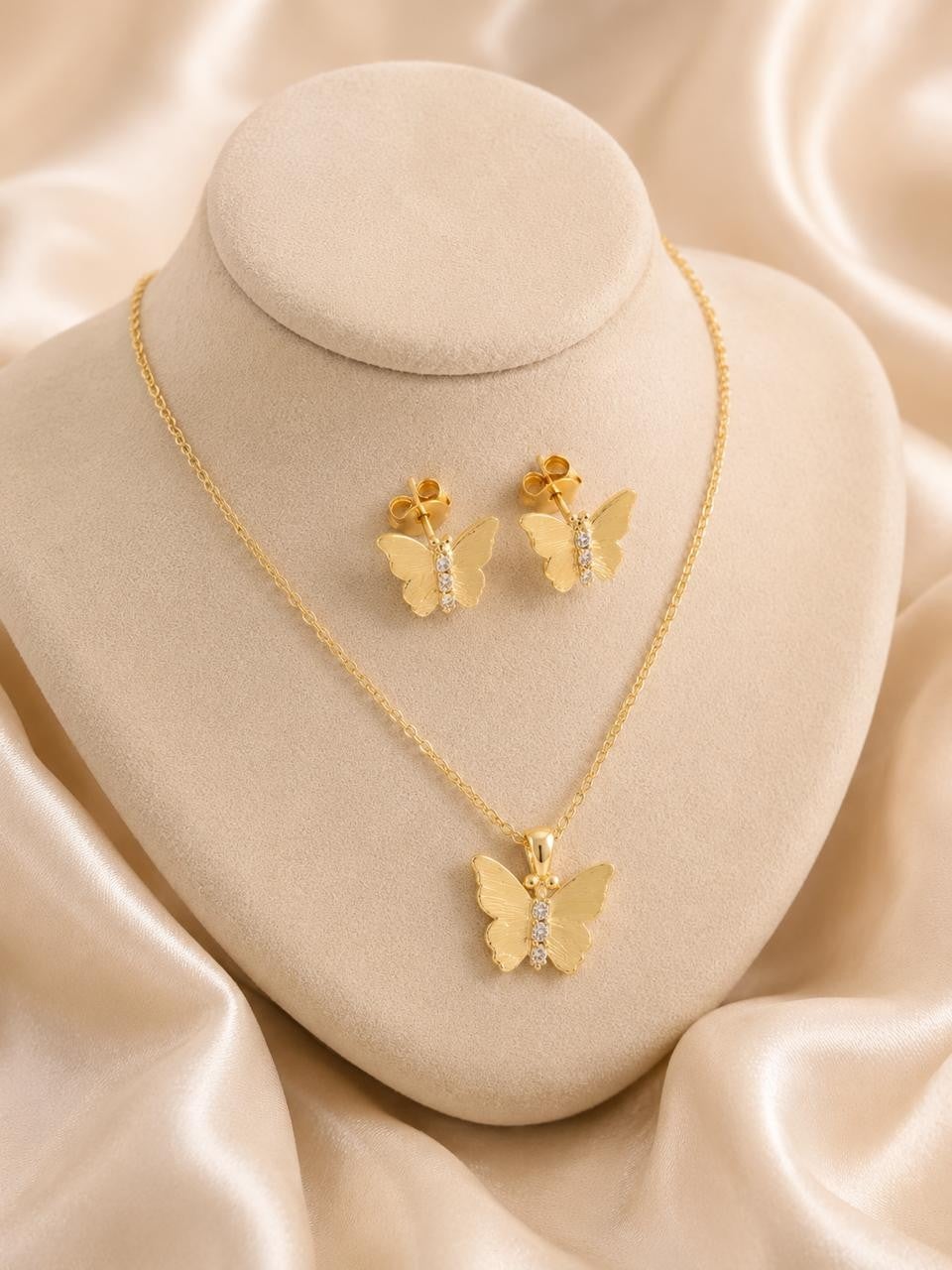 Butterfly Spark Jewelry Set – Gold Plated — original product photo 4