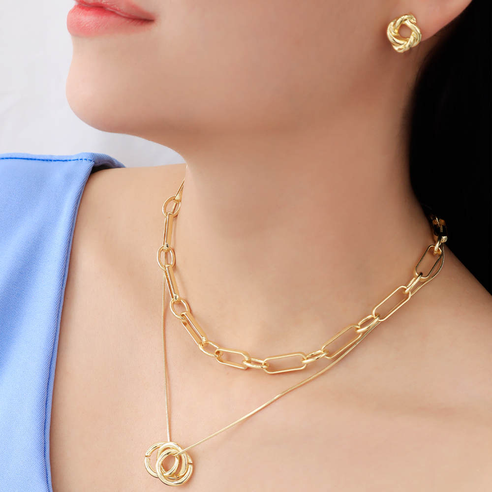 Interlocking Circle Necklace & Earrings Set – Gold Plated — original product photo 4