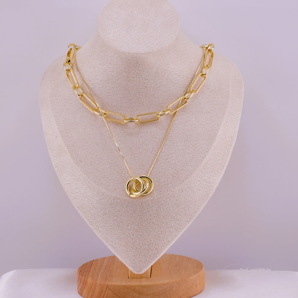 Interlocking Circle Necklace & Earrings Set – Gold Plated — original product photo 8