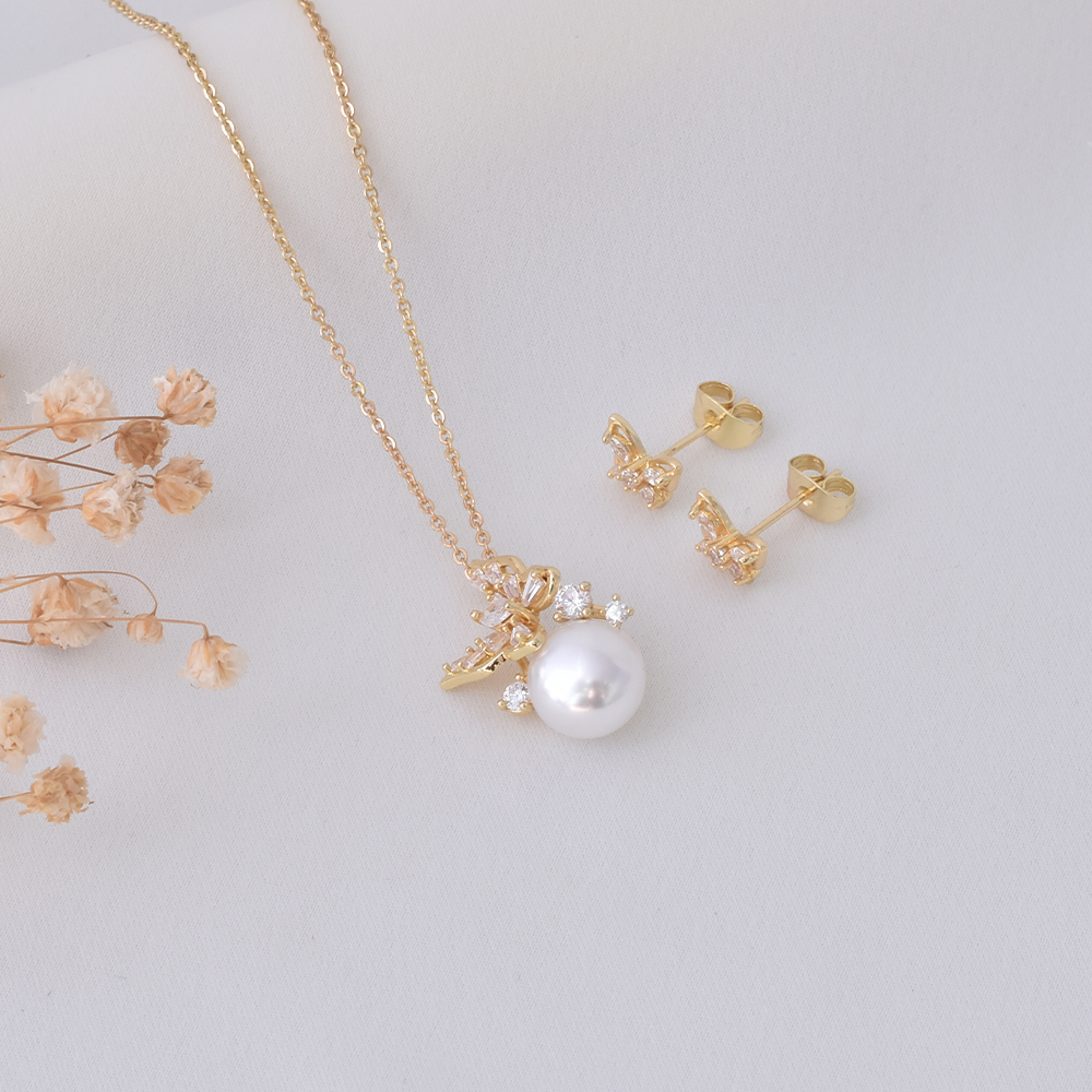 Pearl & Sparkling Bow Jewelry Set – Gold Plated — original product photo 5