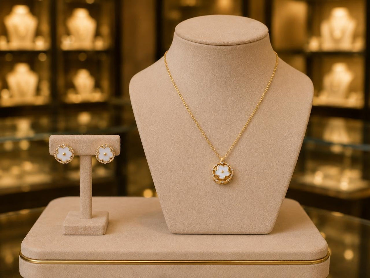 White Clover Halo Jewelry Set – Gold Plated — original product photo 2