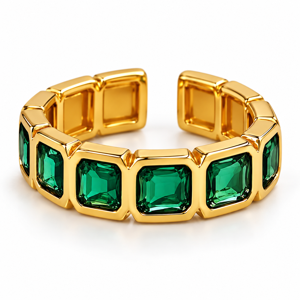 Ayla Crystal Ring detail