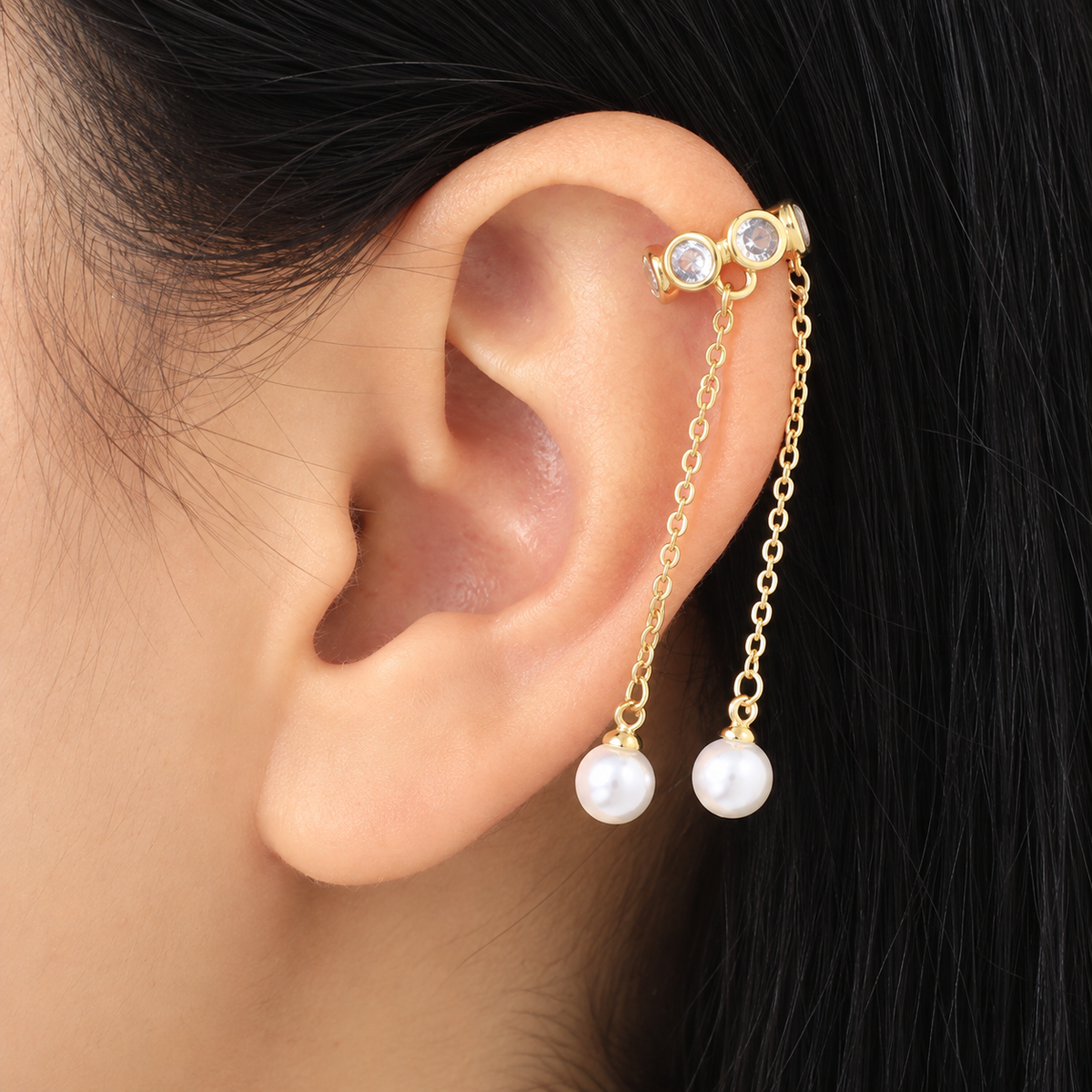 Pearl Drop Chain Ear Cuff - close-up detail