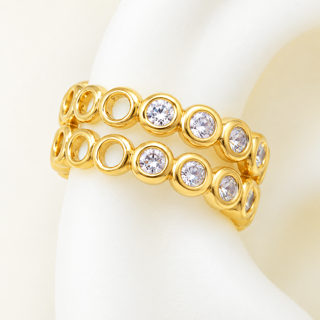 Double Circle Ear Cuff - close-up detail