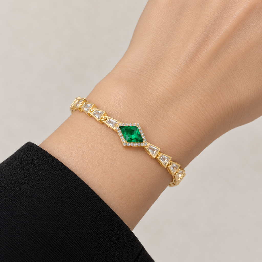 Emerald Glow Stretch Bracelet — tryon