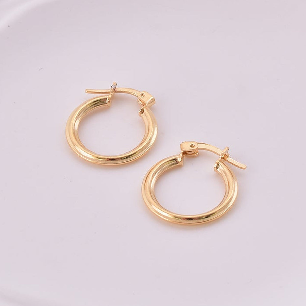 Smooth Medium Hoop Earrings