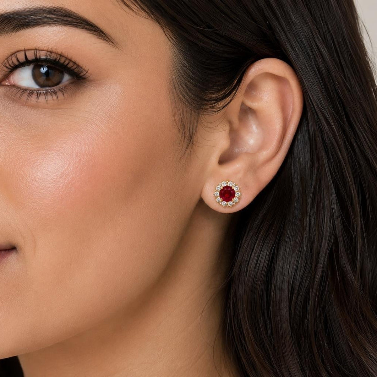Aretes Flor Rubí con Circones – Gold Filled 18K