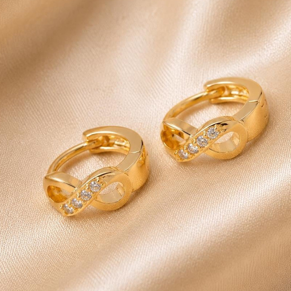 Infinity Huggie Hoops - Gold Filled18k