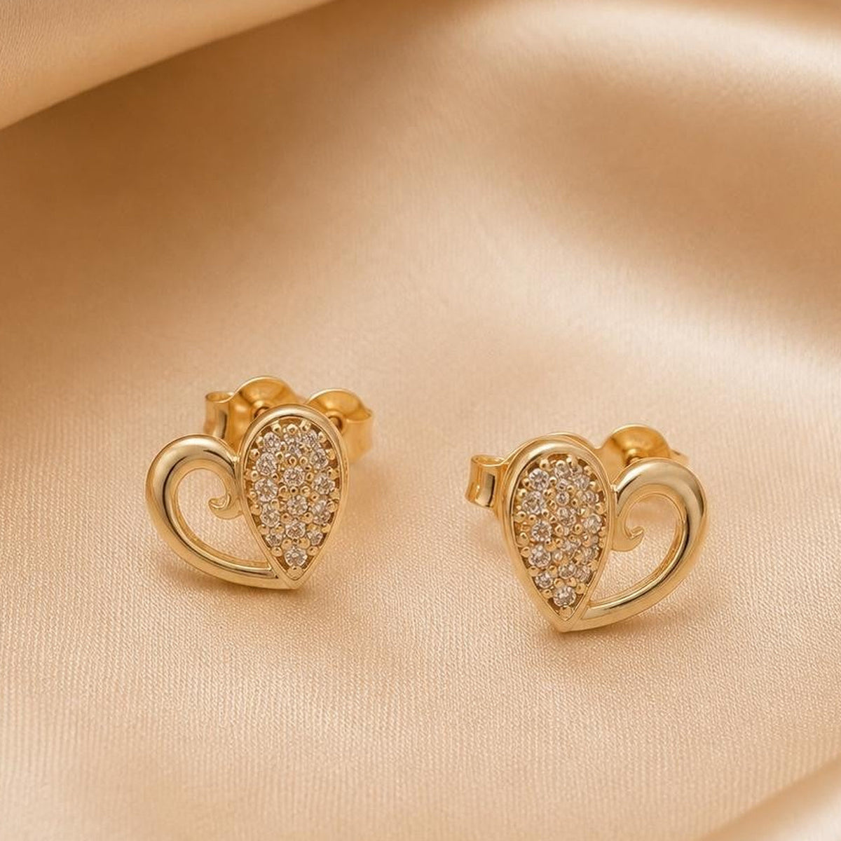 Pavé Heart Stud Earrings - Gold Filled 18k