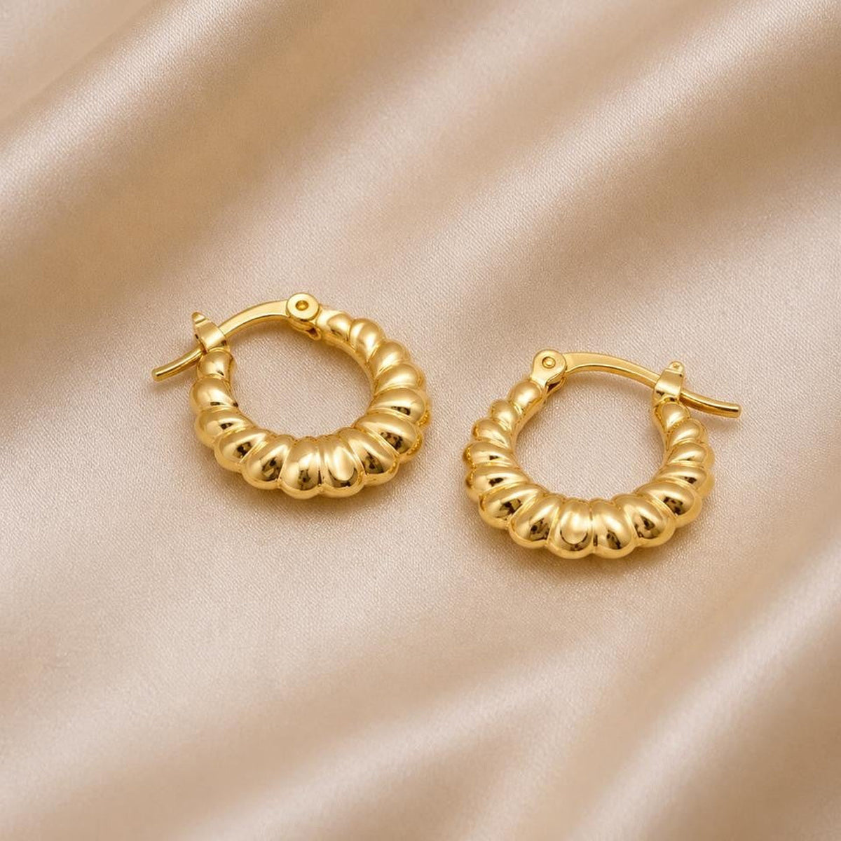 Textured Mini Hoop Earrings - Gold Filled18k