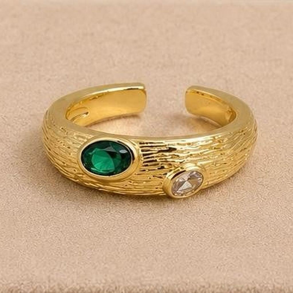 Emerald Green & Crystal Textured Adjustable Ring – Gold Plated – close up on display