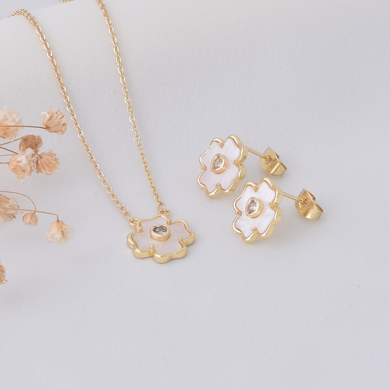 Blossom Flower Jewelry Set – Gold Plated — close-up, square format