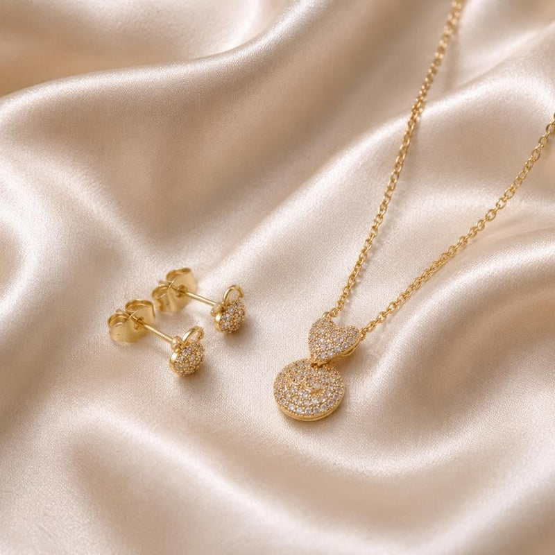 Sparkling Bunny Jewelry Set – Gold Plated — close-up, square format