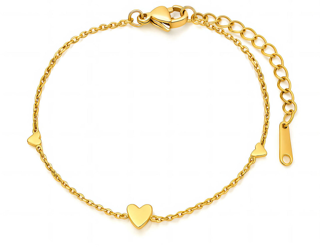 Maris Heart Bracelet close-up detail