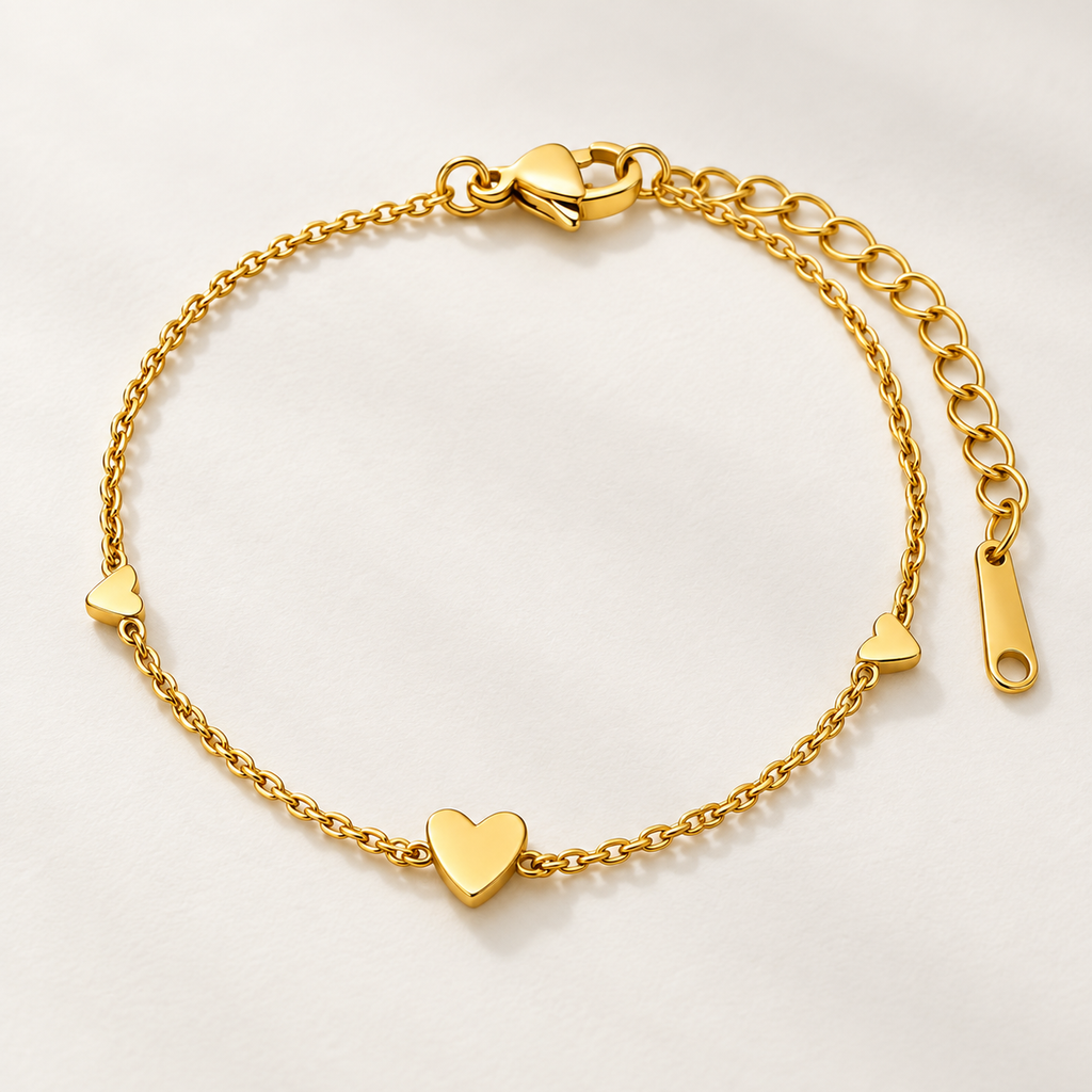 Maris Heart Bracelet detail