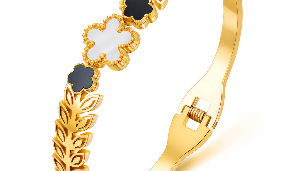 Sora Floral Bracelet close-up detail