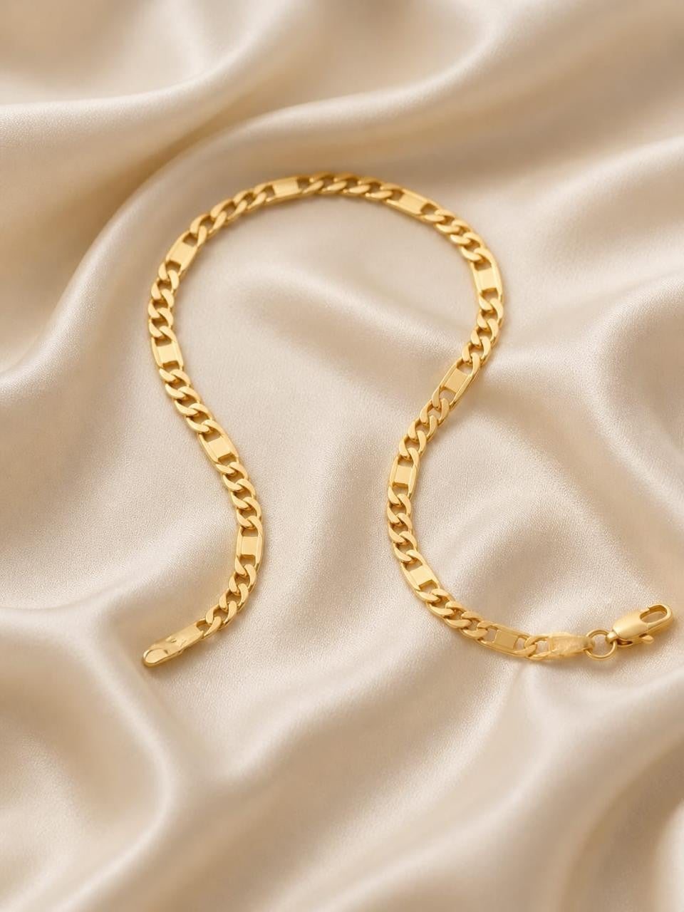 Figaro Link Bracelet - 18K Gold Filled